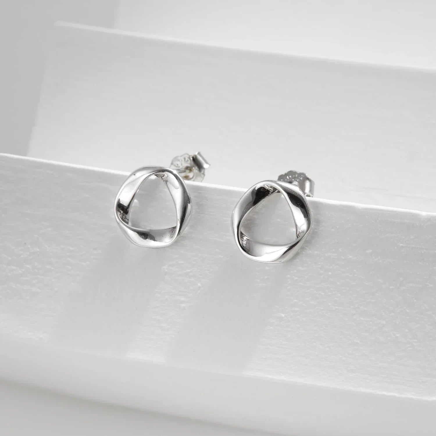 Wavy Stud Earrings - Secret Babylon
